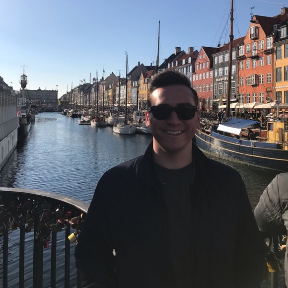 Meet your Posher, David - Picture 1 of 1